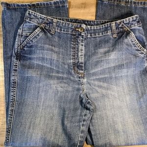 TALBOT'S Flawless stretch 14 jeans, zips, button , slash front pockets